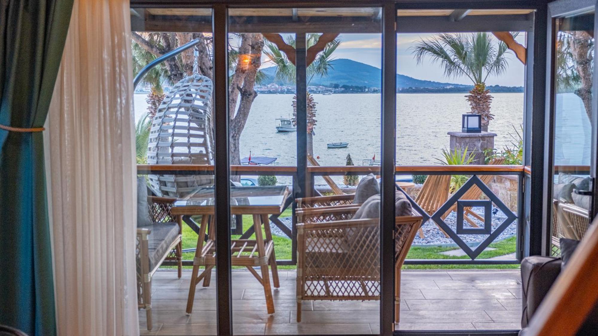 Tringo Bungalov Ayvalik Exterior foto